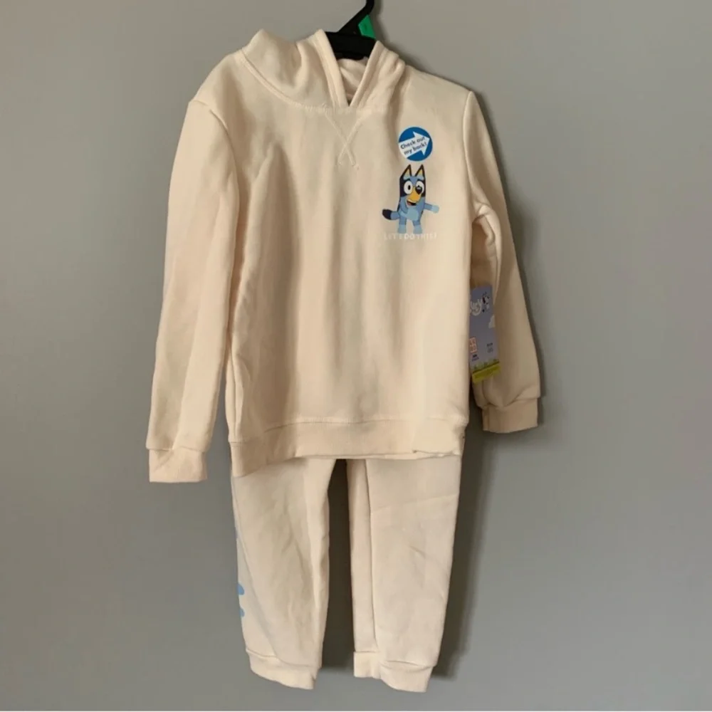 NWT. BLUEY Kids Hoodie & Jogger Set